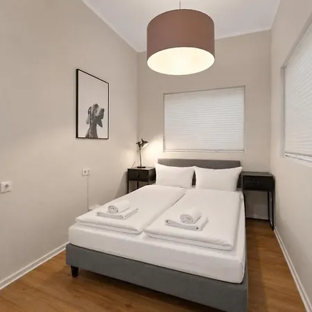 Primeflats - Big Family Schoeneberg * Berlin